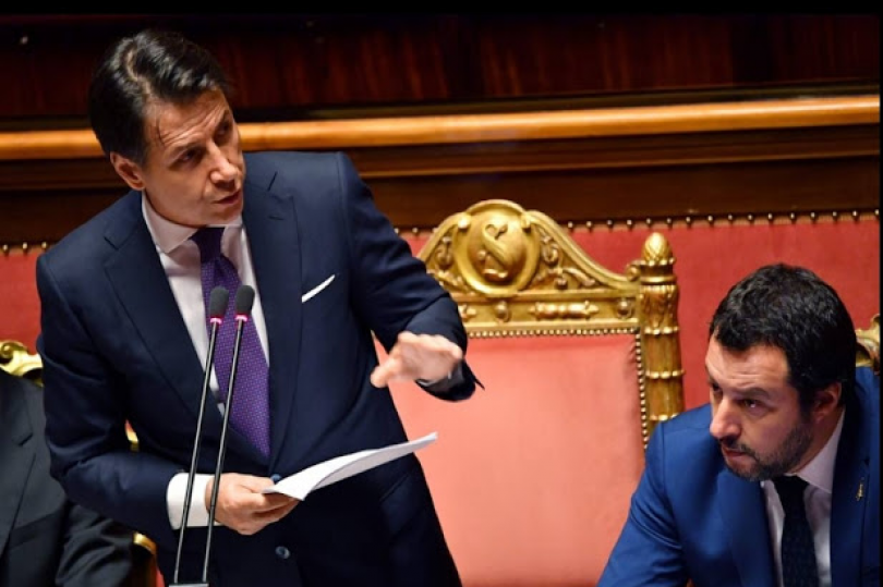 رئيس الوزراء الإيطالي يجتمع مع رئيس المفوضية الأوروبية بشأن الموازنة