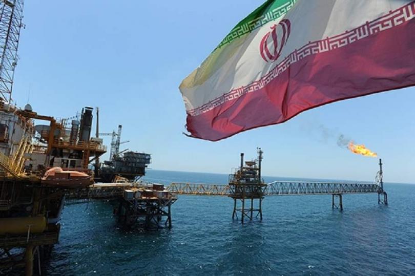 بنك إيران: اليابان بدأت في عملية استيراد النفط الإيراني