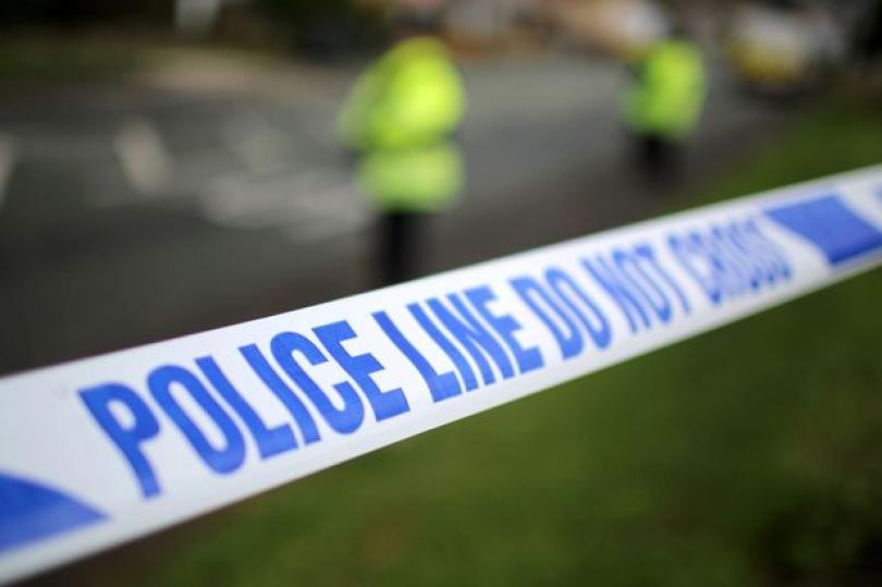 الشرطة البريطانية تغلق عدة شوارع بلندن بعد الاشتباه في عبوة مجهولة