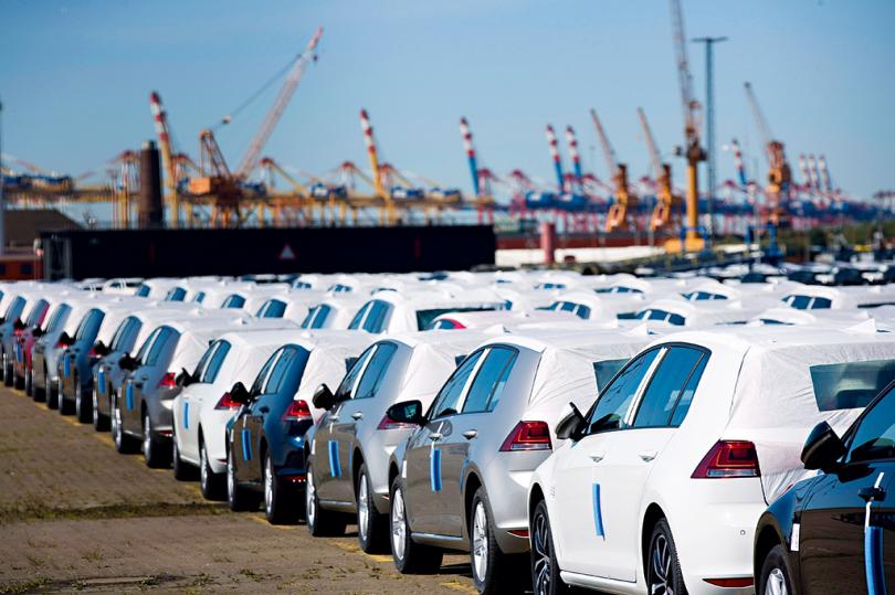 ما قيمة أهم 10 علامات تجارية لشركات السيارات في العالم؟