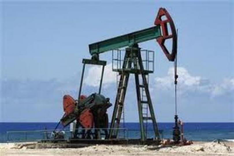 ارتفاع مخزونات النفط الخام الأمريكي 