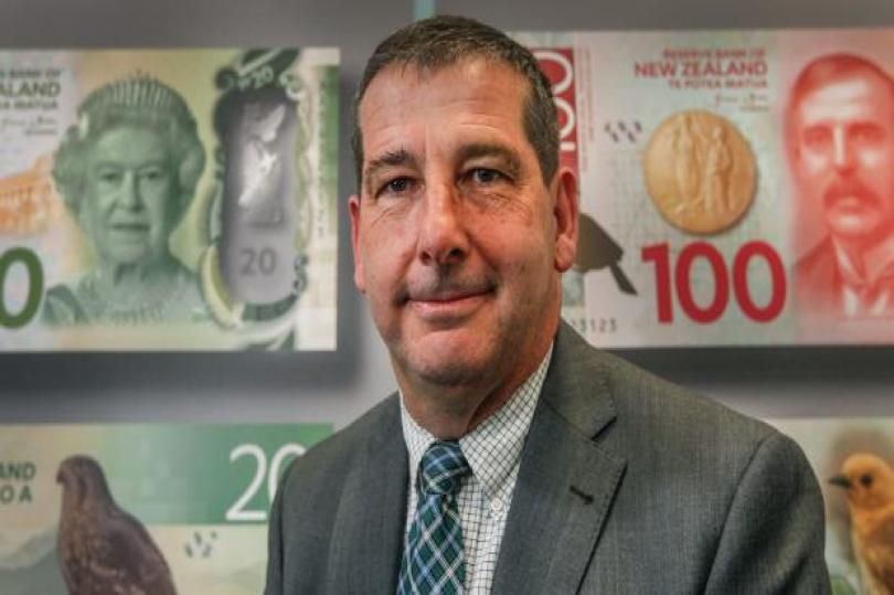 نائب الاحتياطي النيوزلندي: نحتاج إلى تراجع قيمة العملة لاستعادة توازن النمو