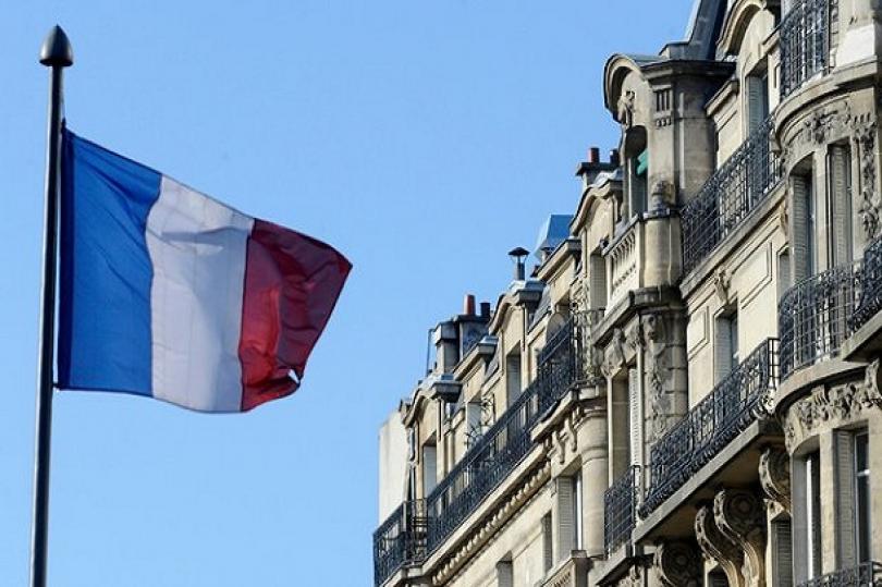 سهم إي دي إف الفرنسية يقفز 14% بعد إعلان خطة تأميم محتملة