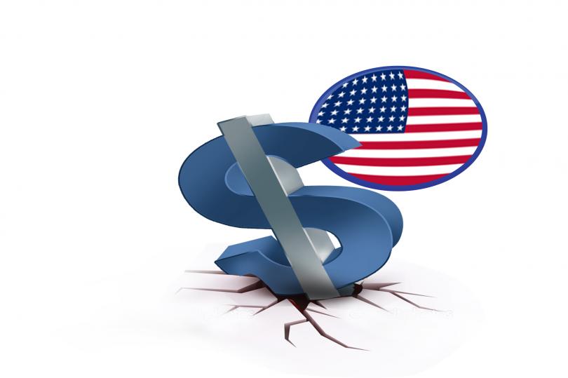 الدولار يتراجع بقوة بعد بيان الفائدة والمؤتمر الصحفي