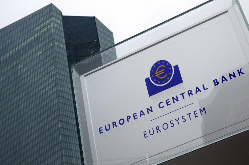 المركزي الأوروبي بصدد خفض الفائدة على ودائع البنوك مجدداً إلى النطاق السلبي