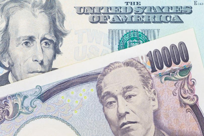الدولار يسجل أعلى مستوياته في 4 شهور أمام الين الياباني