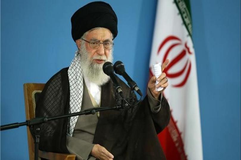 خامنئي: إيران تعاني من أزمة اقتصادية كبيرة