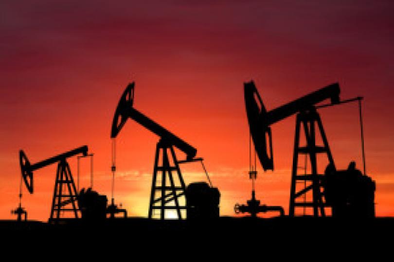 مخزونات النفط الخام تفوق التوقعات