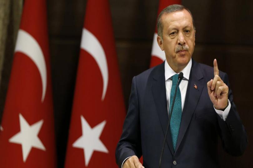 الرئيس التركي يطالب المواطنين بدعم الليرة التركية