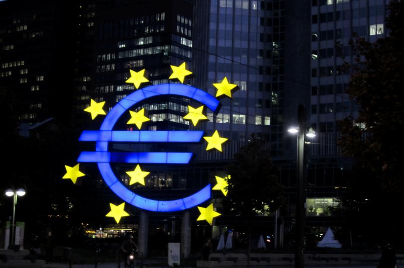 حصيلة مشتريات المركزي الأوروبي من السندات تتخطى 557 مليار يورو