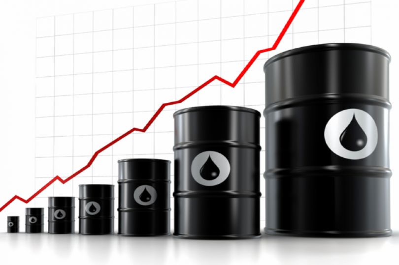 التوترات السياسية تدعم ارتفاع النفط لليوم التاني علي التوالي