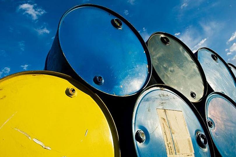 مخزونات النفط الخام بالولايات المتحدة ترتفع بواقع 0.3 مليون برميل فقط