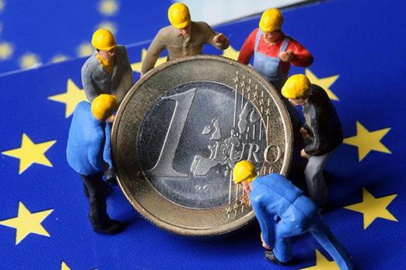ارتفاع محدود لليورو لا يستبعد وجهة النظر البيعية