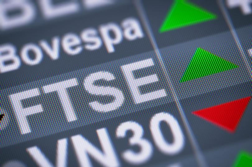 FTSE البريطاني يخالف الأسهم الأوروبية بنهاية الجلسة
