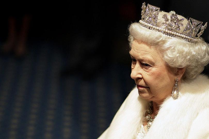 الملكة إليزابيث تعطي الموافقة الملكية على تشريع منع خروج بريطانيا بدون اتفاق