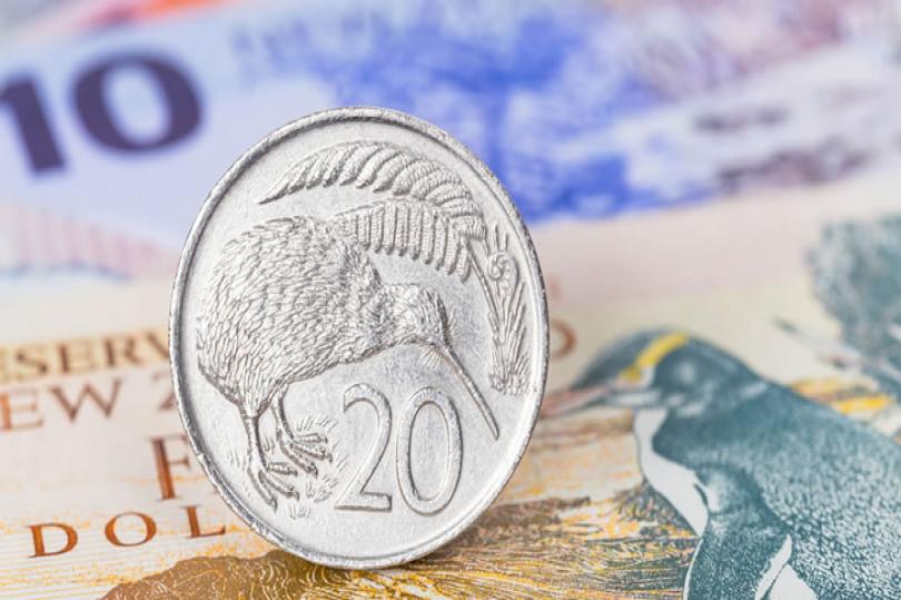 الدولار النيوزلندي يسجل أدنى مستوى له في خمسة شهور