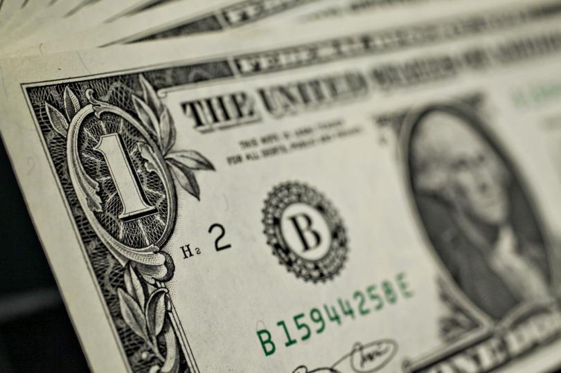 عاجل: الدولار يحلق وينتظر دفعة قوية من "باول"