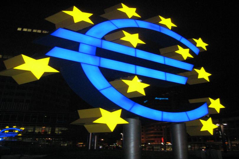5 تفاصيل تهمك عن برنامج التيسير النقدى بمنطقة اليورو
