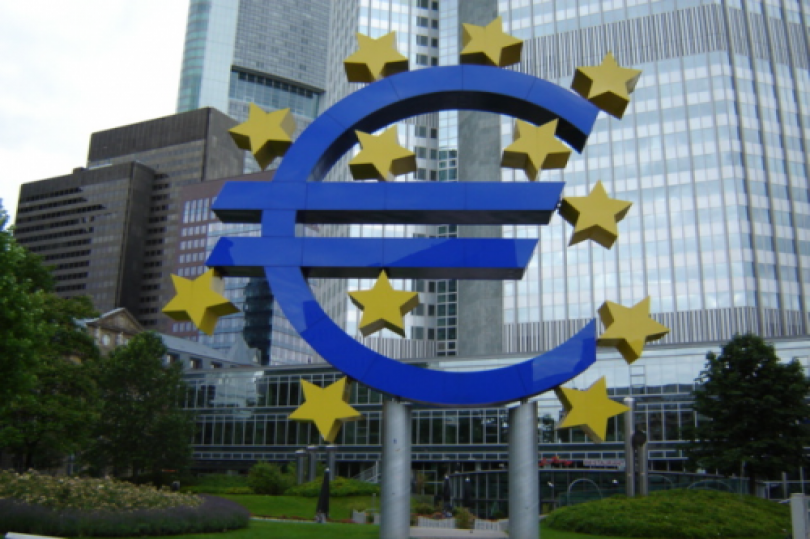 اليورو يعاود التحليق من جديد