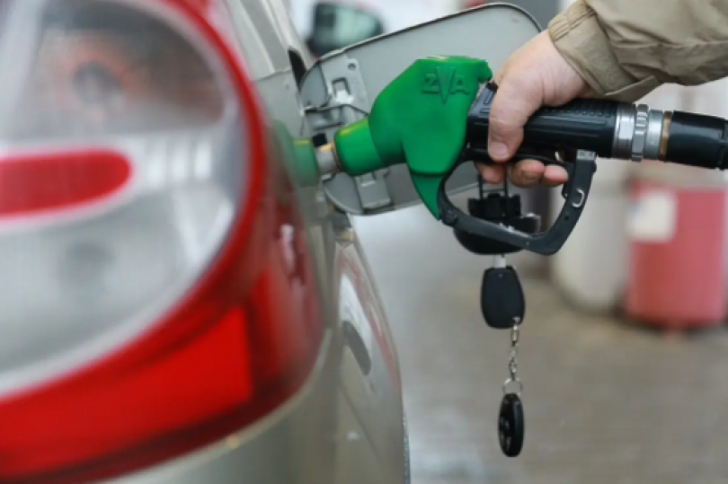 ارتفاع سعر البنزين في أمريكا إلى أعلى مستوى منذ عام 2012