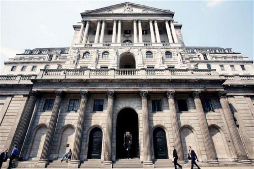 توقعات قرار الفائدة وبرنامج شراء الأصول البريطاني