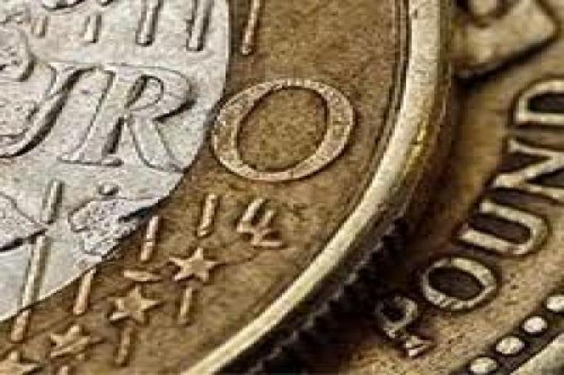  اليورو يرتفع أمام الجنيه الاسترليني بنسبة 0.02%