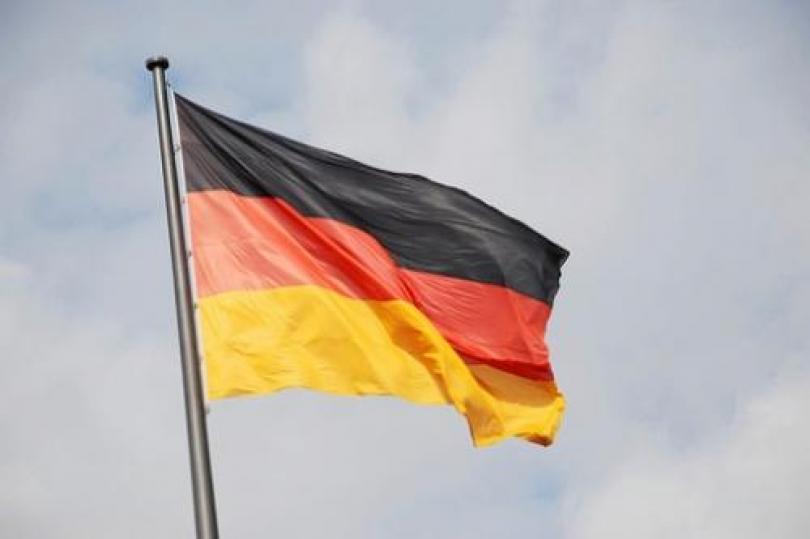 مؤشر PMI التصنيعي الألماني يفوق التوقعات 