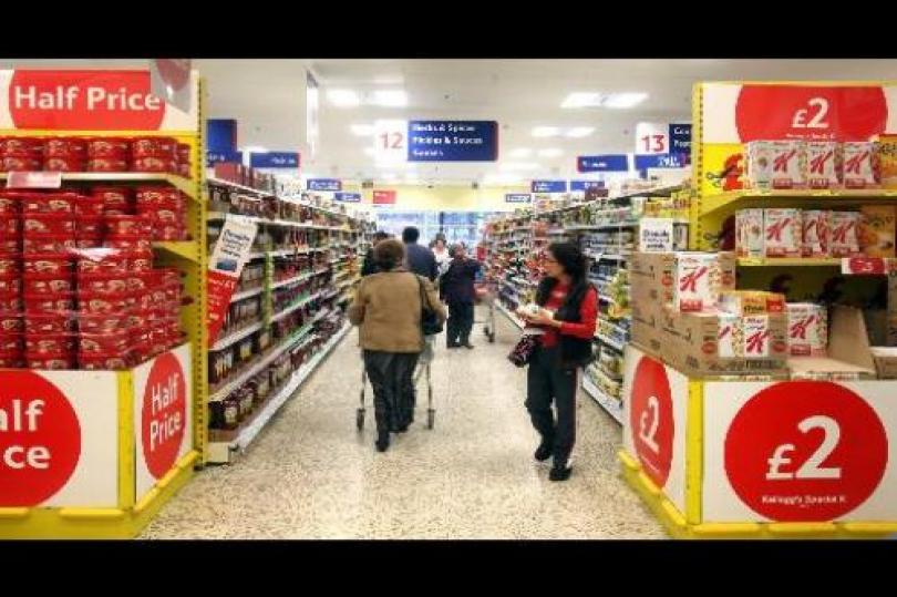 ثقة المستهلك البريطاني تهبط للشهر الثاني على التوالي