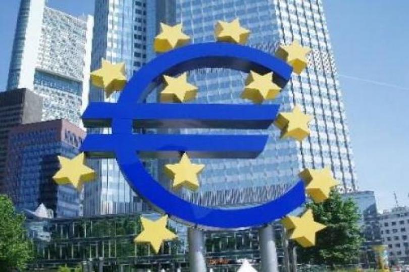 اليورو ينتظر قرار المركزي الأوروبي 